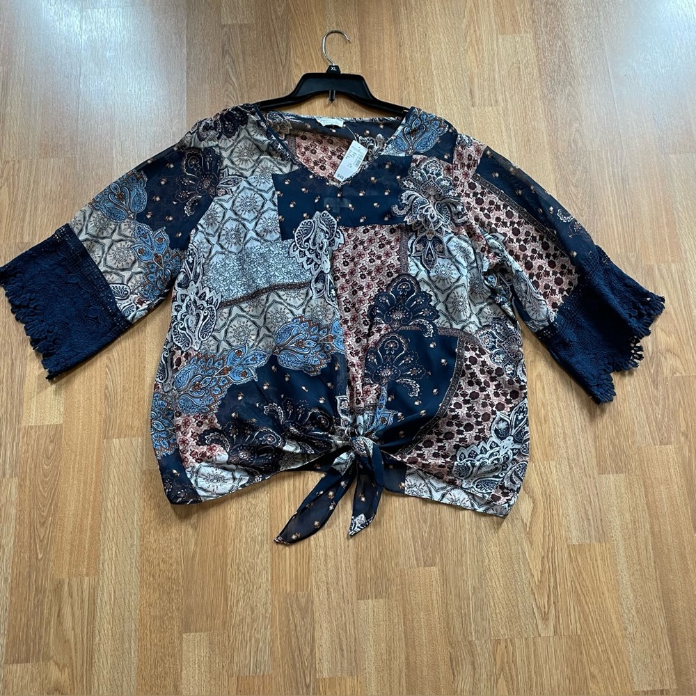 Chenault Dressbarn 
Sheer Patchwork Blouse With Camisole 2X NWT